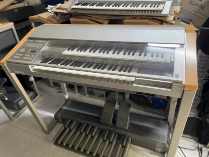 Yamaha Electone STAGEA ELS-01
