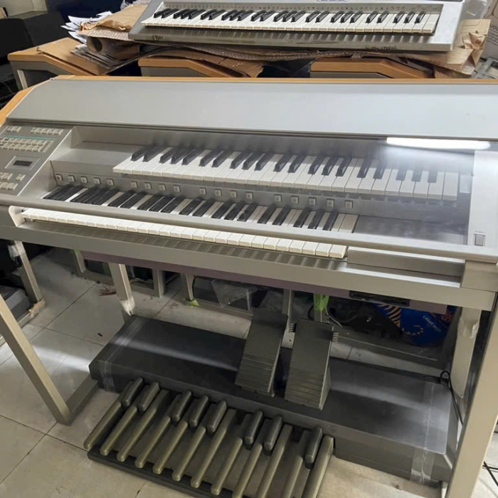 Yamaha Electone STAGEA ELS-01